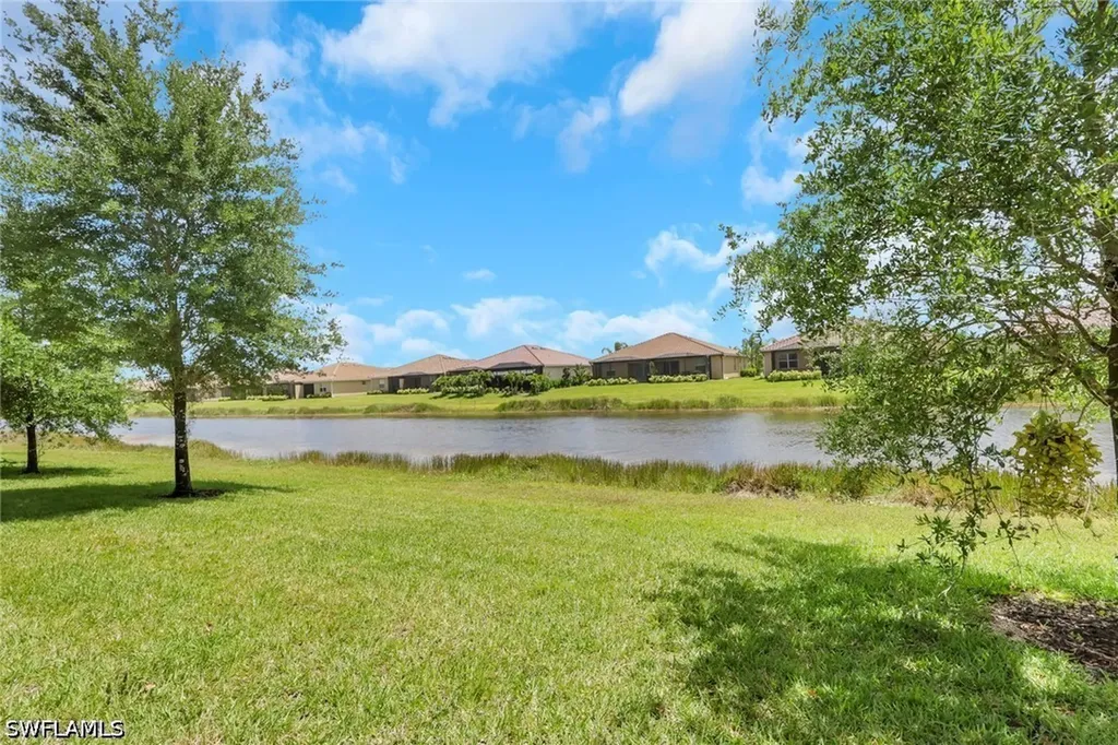 2704 Blossom Way Naples FL 34120