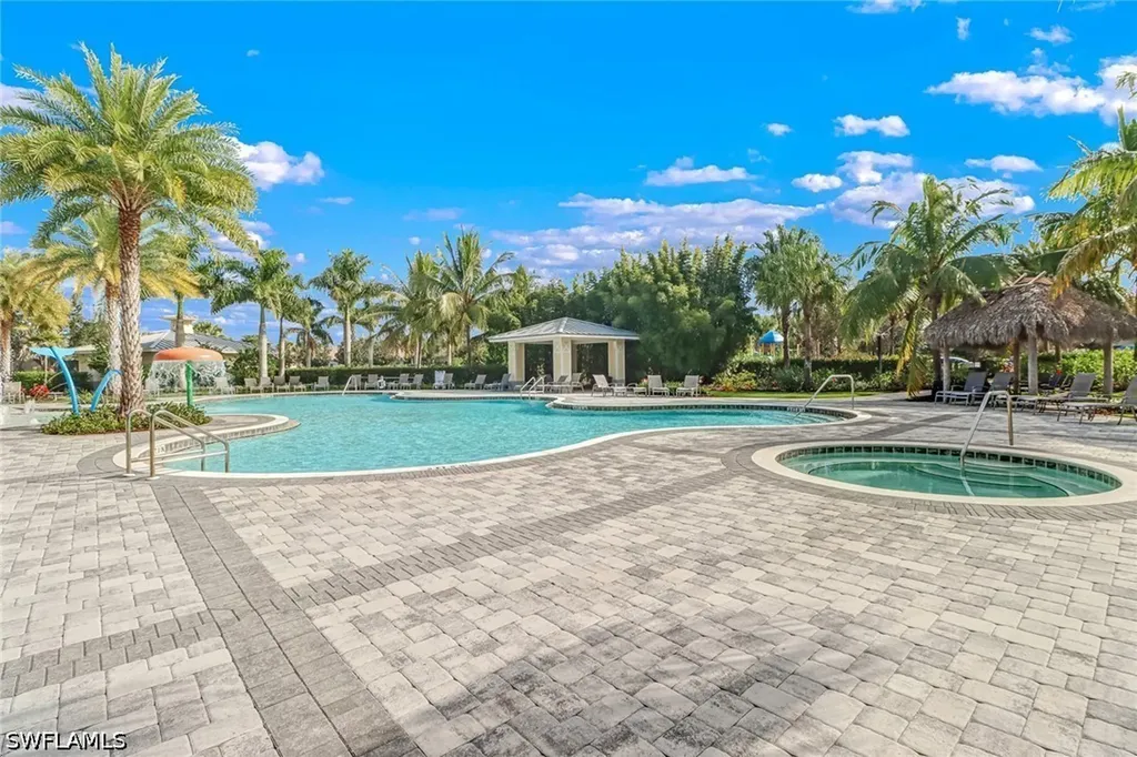 2704 Blossom Way Naples FL 34120