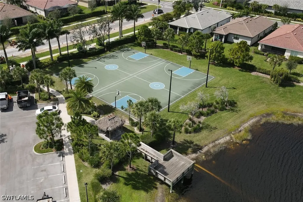 2704 Blossom Way Naples FL 34120