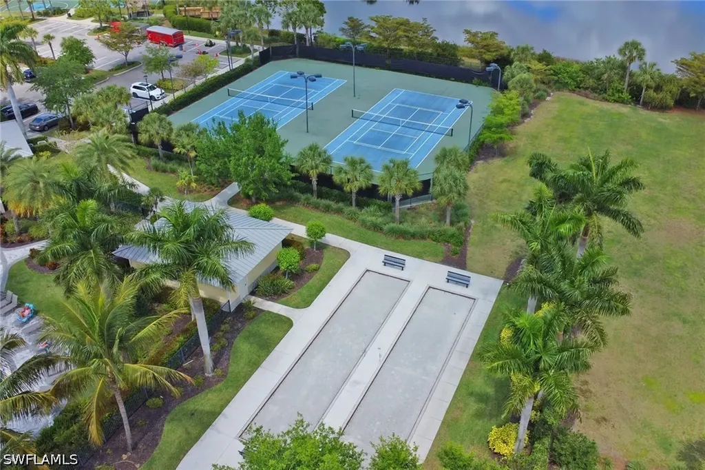 2704 Blossom Way Naples FL 34120