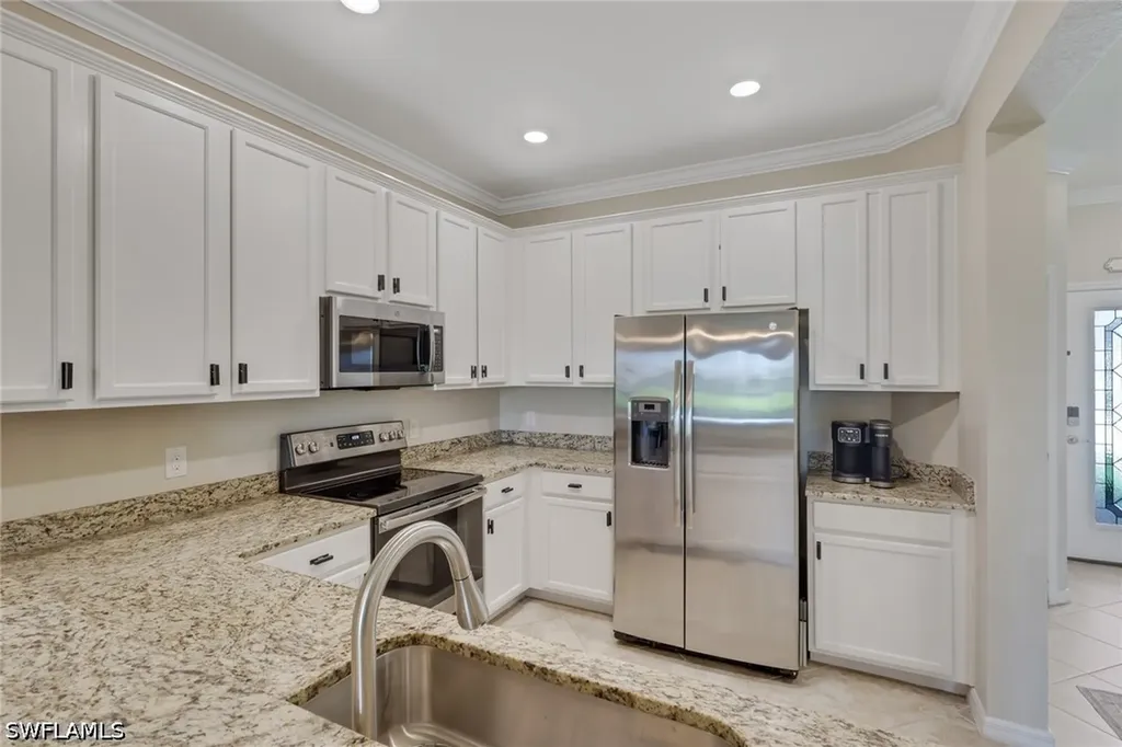 2704 Blossom Way Naples FL 34120
