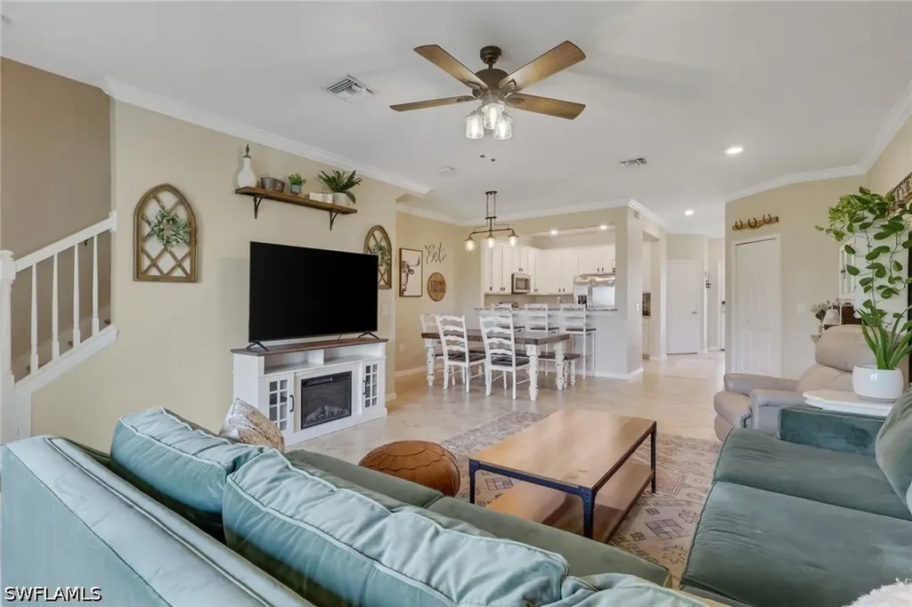 2704 Blossom Way Naples FL 34120