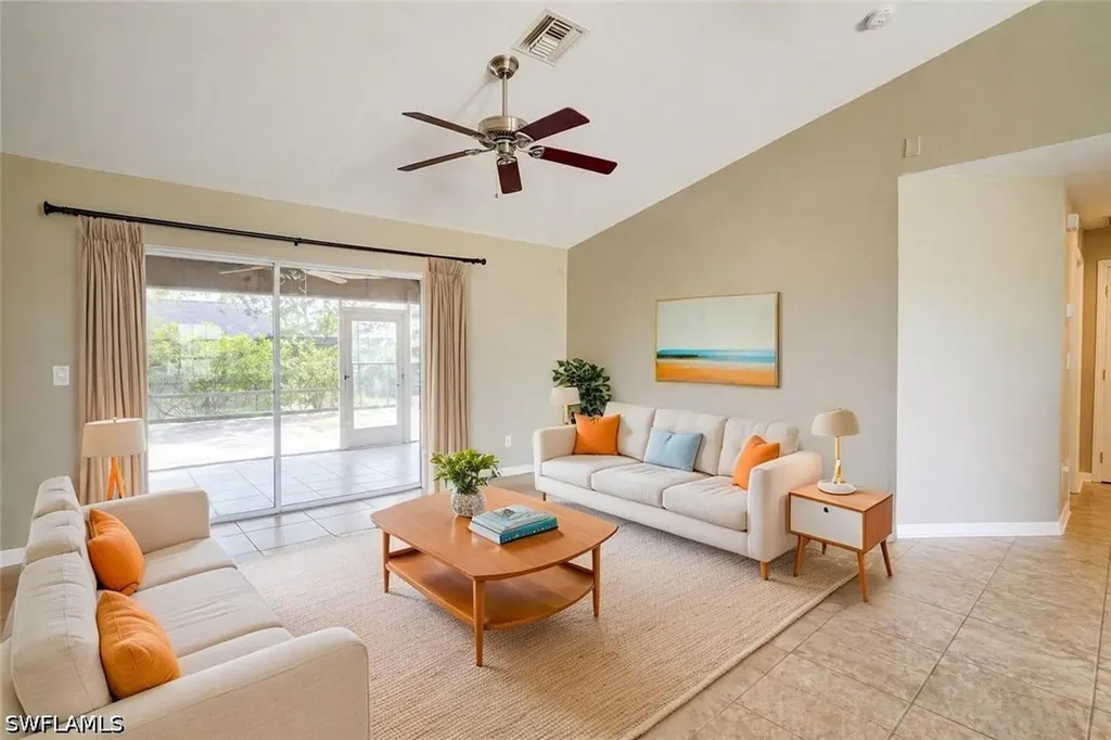 1427 NE Juanita Place Cape Coral FL 33909