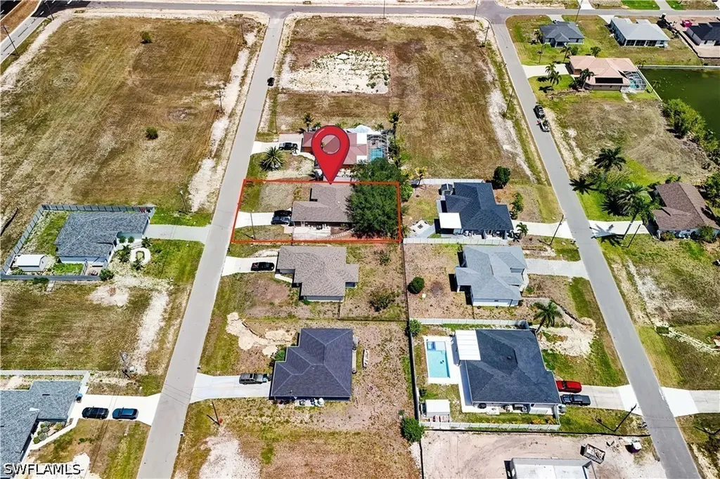 1427 NE Juanita Place Cape Coral FL 33909