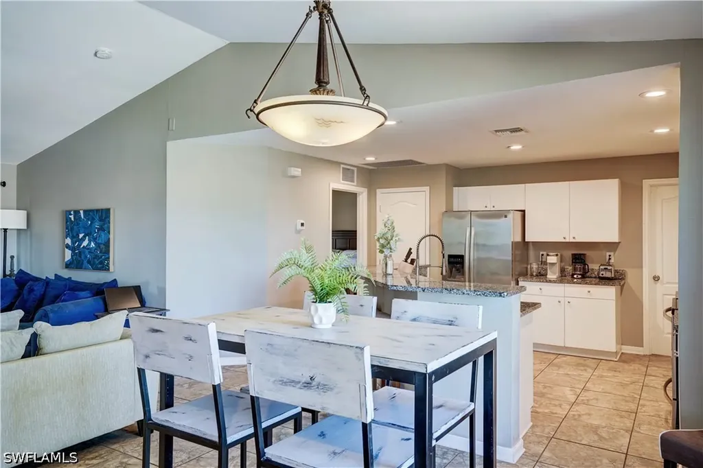 1427 NE Juanita Place Cape Coral FL 33909