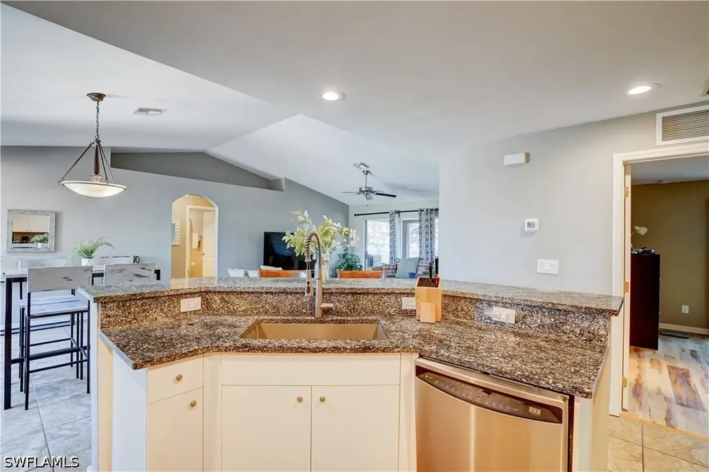 1427 NE Juanita Place Cape Coral FL 33909