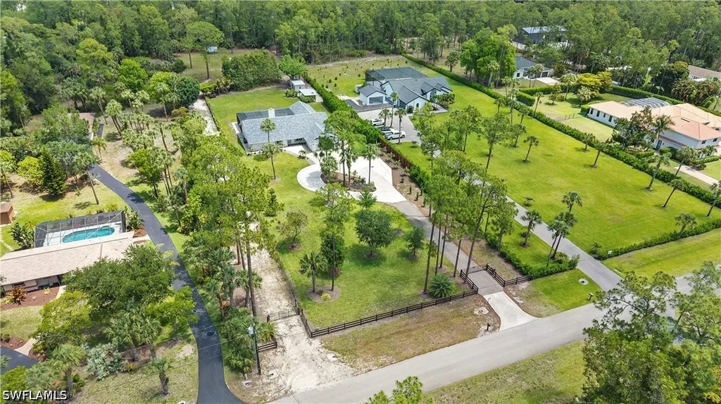 3631 1st Avenue NW Naples FL 34120
