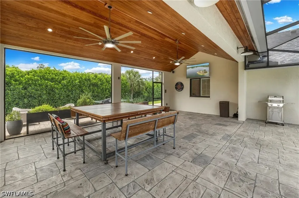 3631 1st Avenue NW Naples FL 34120