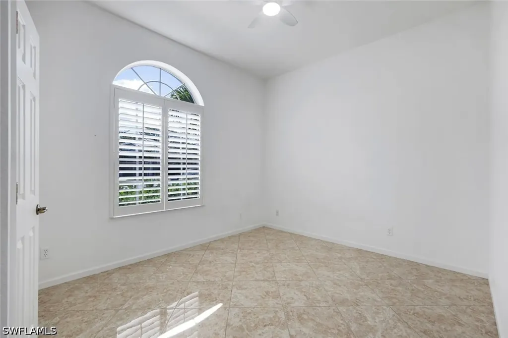 15501 Cadiz Lane Naples FL 34110