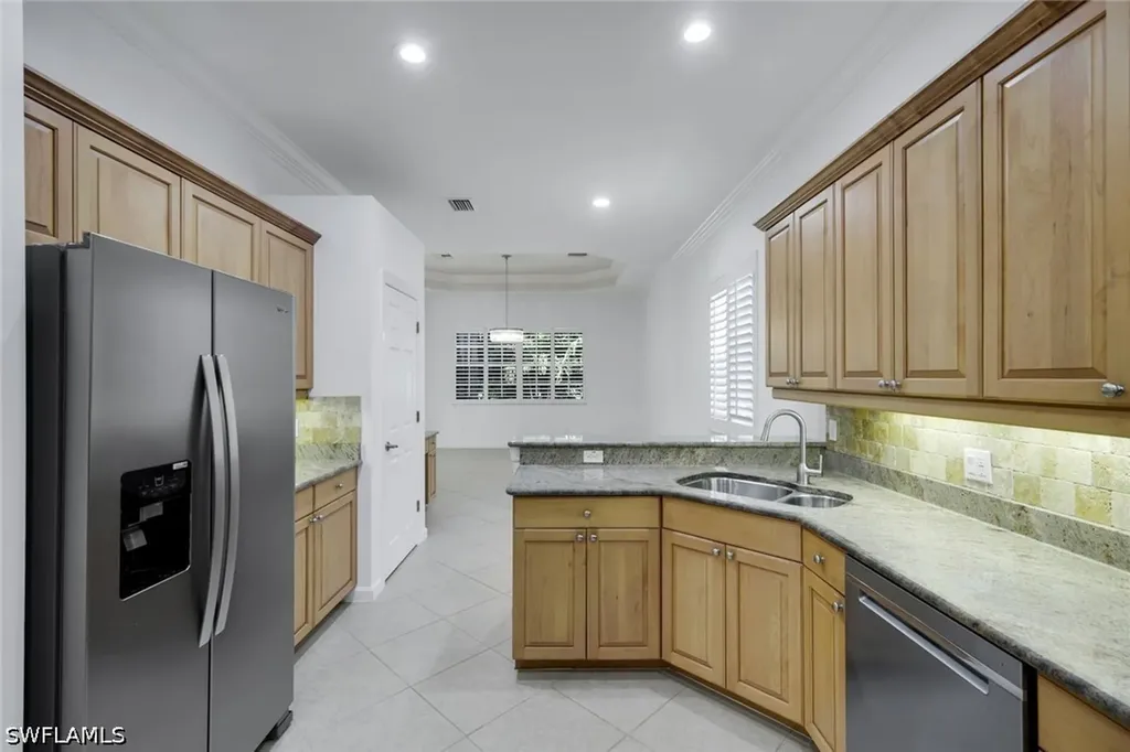 15501 Cadiz Lane Naples FL 34110