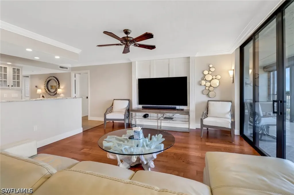 10851 Gulf Shore Drive Naples FL 34108