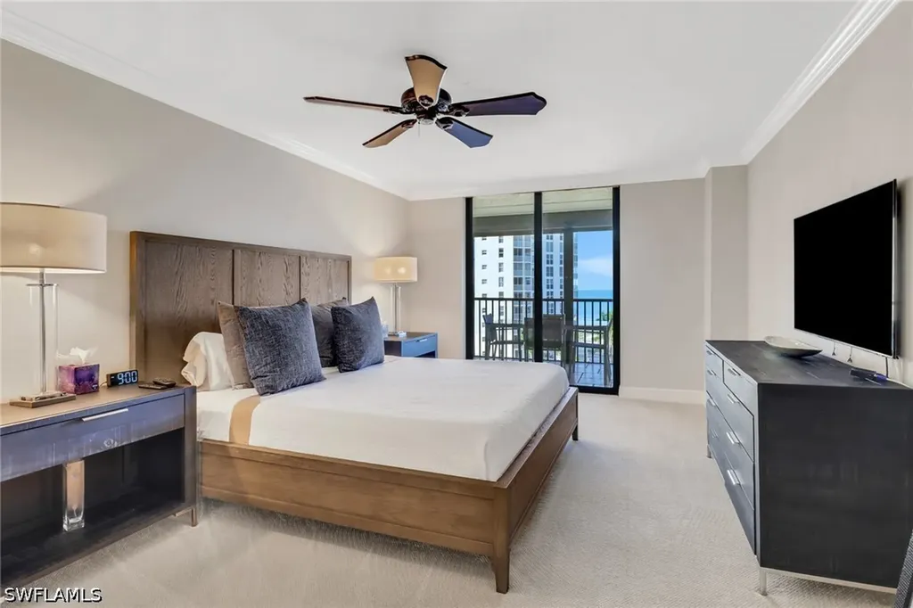 10851 Gulf Shore Drive Naples FL 34108
