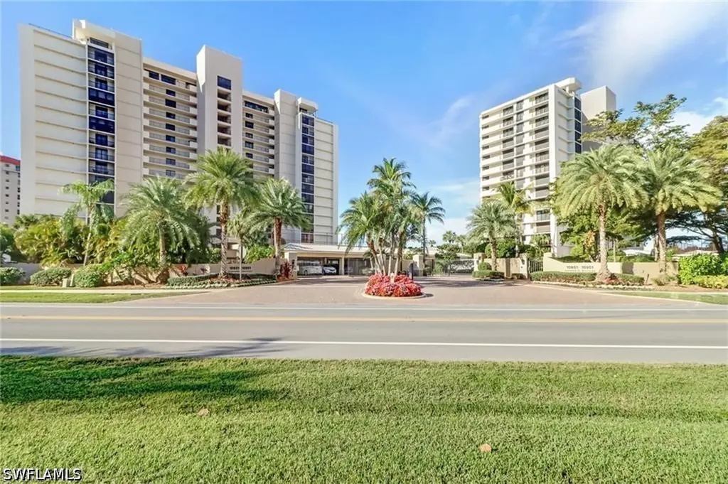 10851 Gulf Shore Drive Naples FL 34108