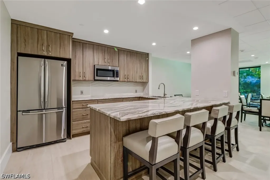 10851 Gulf Shore Drive Naples FL 34108