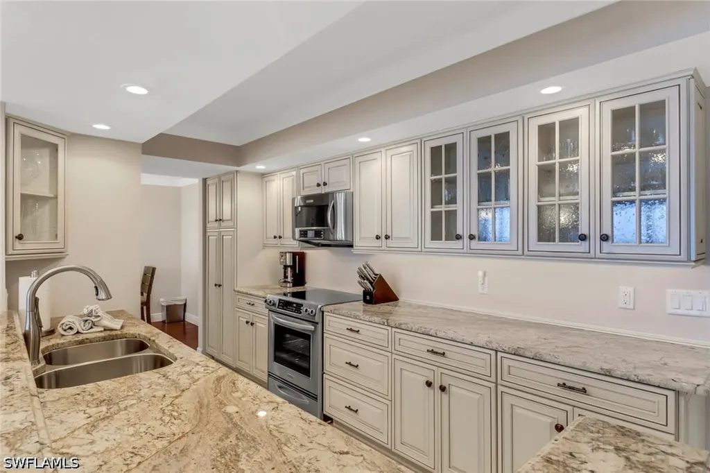 10851 Gulf Shore Drive Naples FL 34108