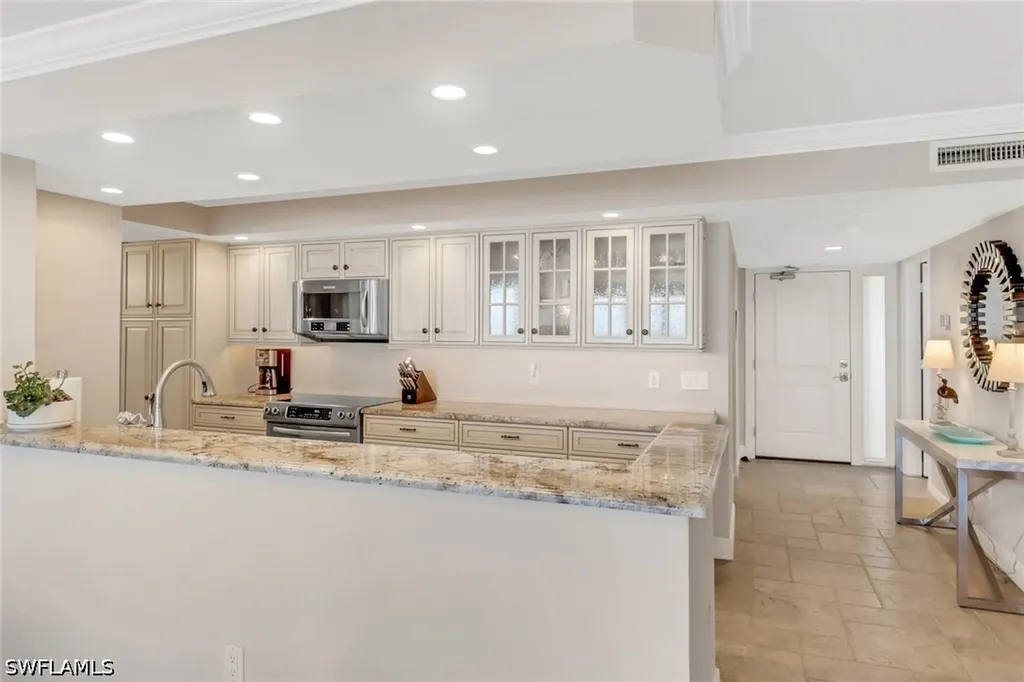 10851 Gulf Shore Drive Naples FL 34108