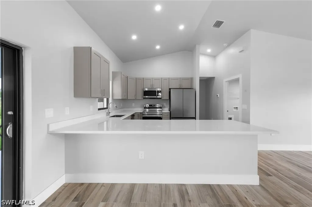 6151 Hershey Avenue Fort Myers FL 33905