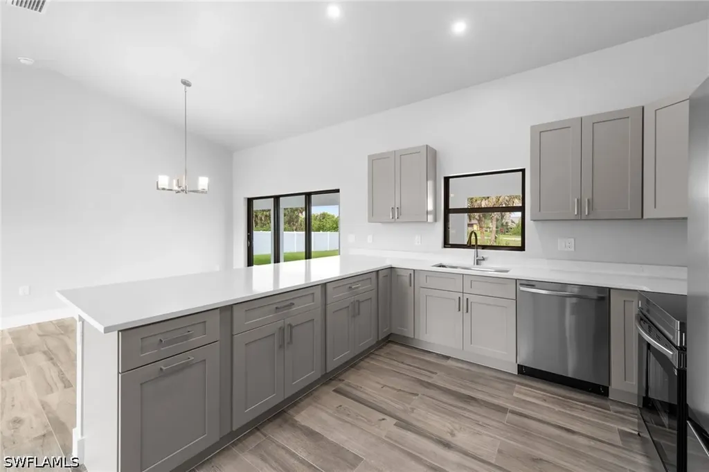 6151 Hershey Avenue Fort Myers FL 33905
