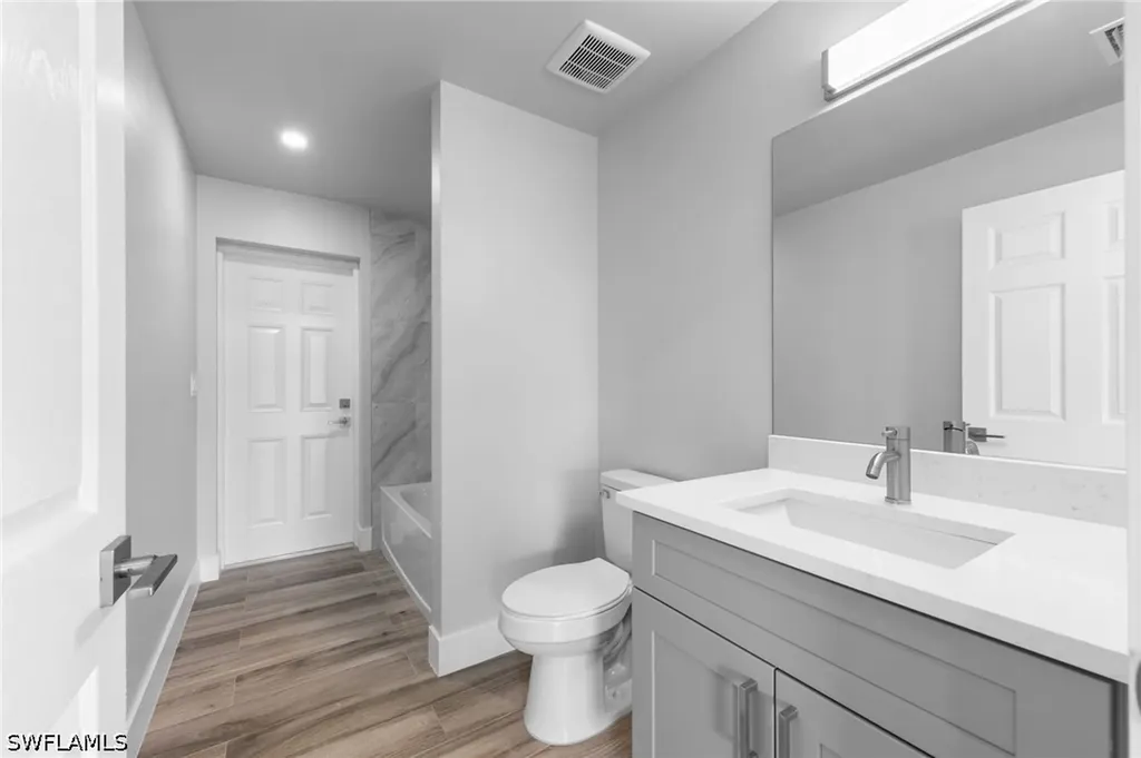 6151 Hershey Avenue Fort Myers FL 33905