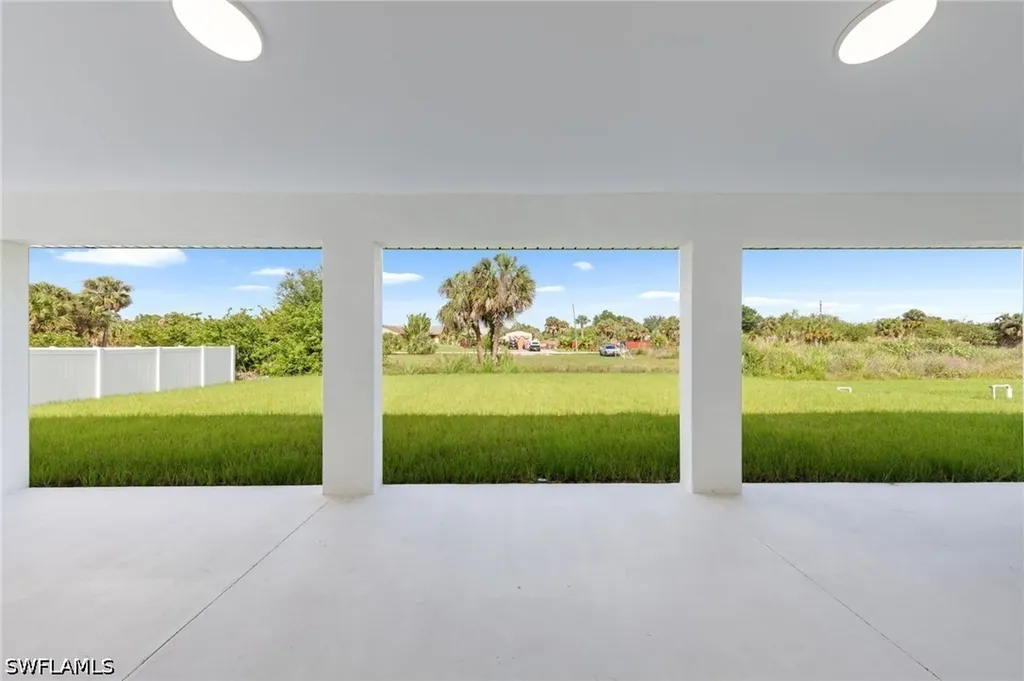 6151 Hershey Avenue Fort Myers FL 33905