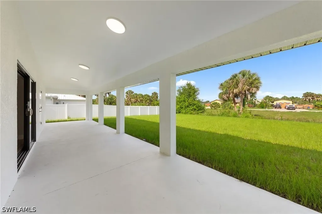 6151 Hershey Avenue Fort Myers FL 33905
