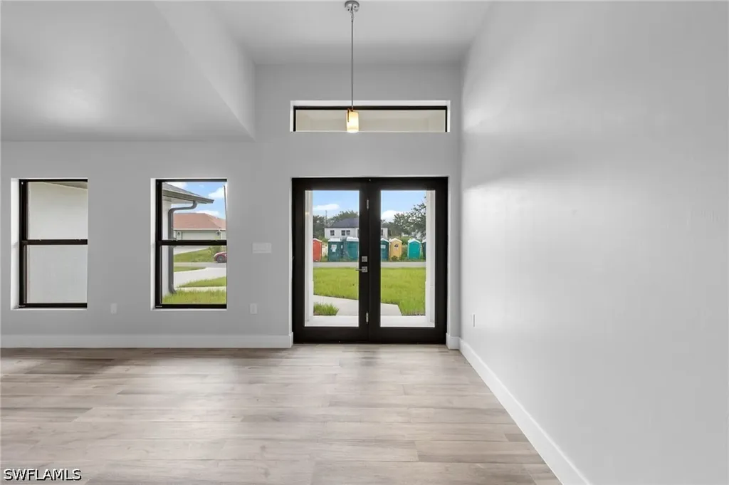 6151 Hershey Avenue Fort Myers FL 33905