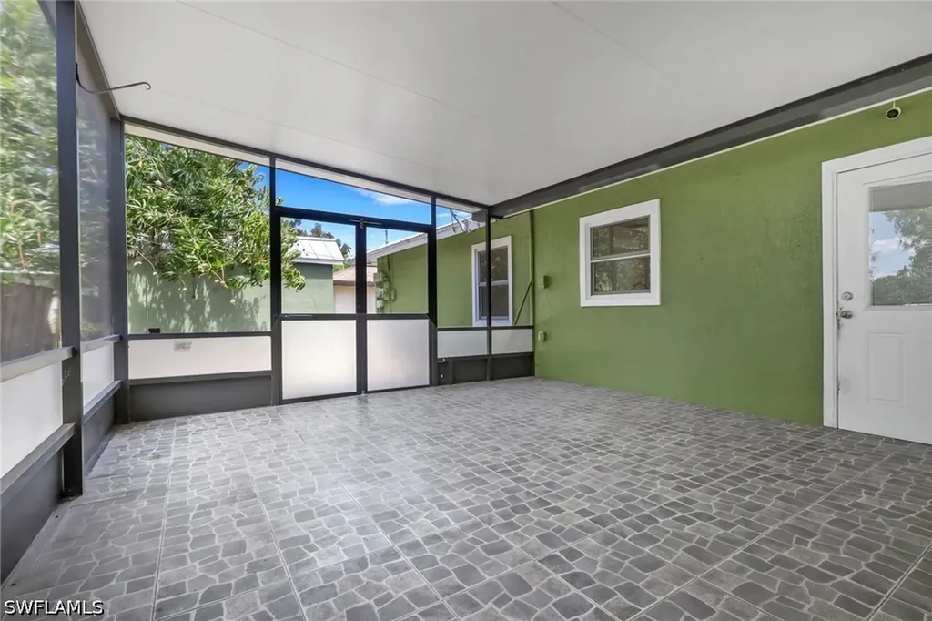 8091 San Carlos Boulevard Fort Myers FL 33967