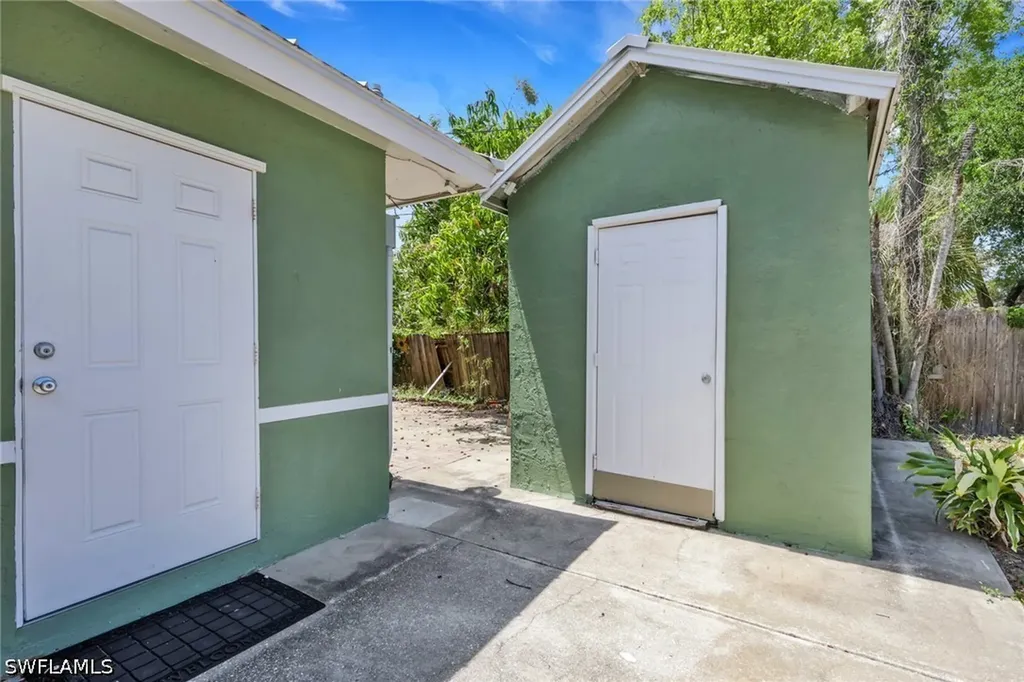 8091 San Carlos Boulevard Fort Myers FL 33967