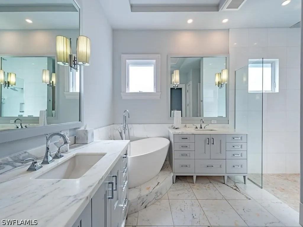 628 21st Avenue S Naples FL 34102