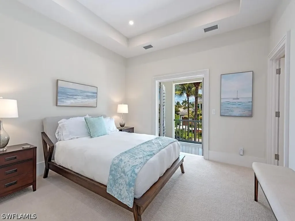 628 21st Avenue S Naples FL 34102