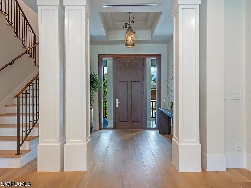 628 21st Avenue S Naples FL 34102
