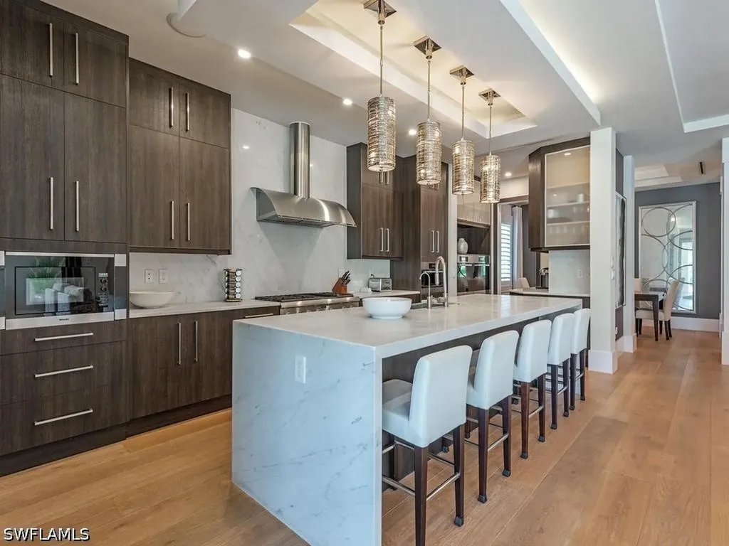 628 21st Avenue S Naples FL 34102