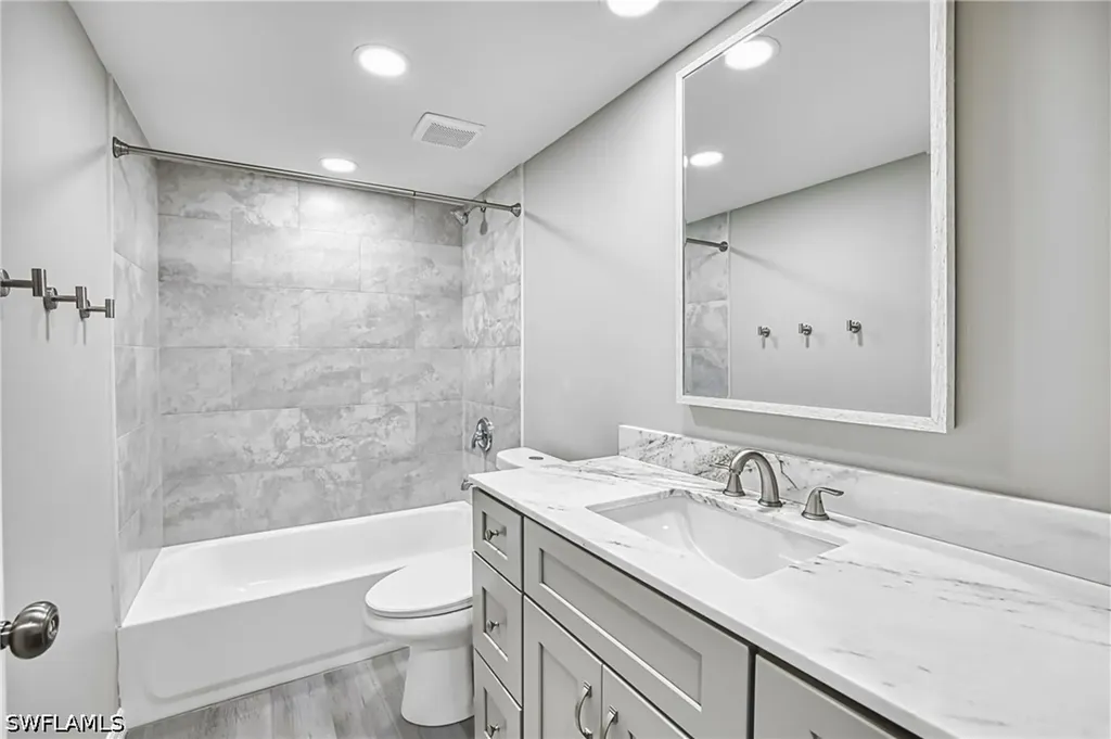 1740 Pine Valley Drive Fort Myers FL 33907
