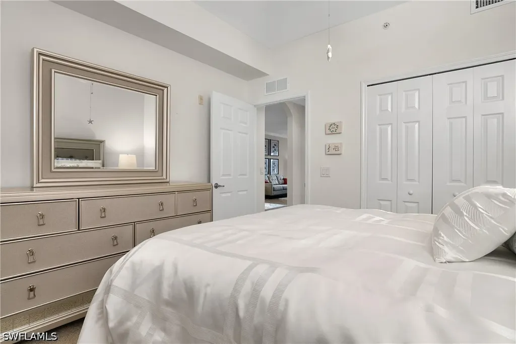 9719 Acqua Court Naples FL 34113