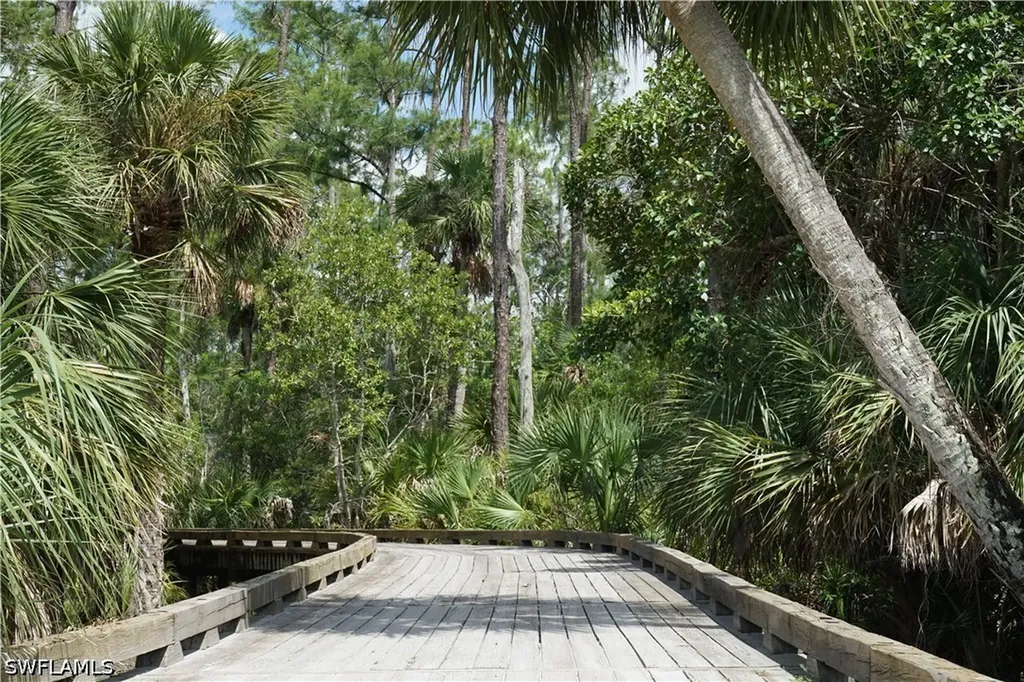 9719 Acqua Court Naples FL 34113