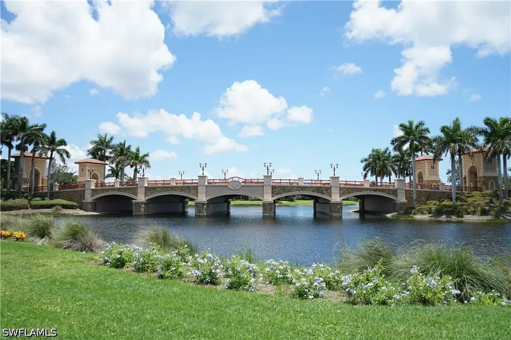 9719 Acqua Court Naples FL 34113