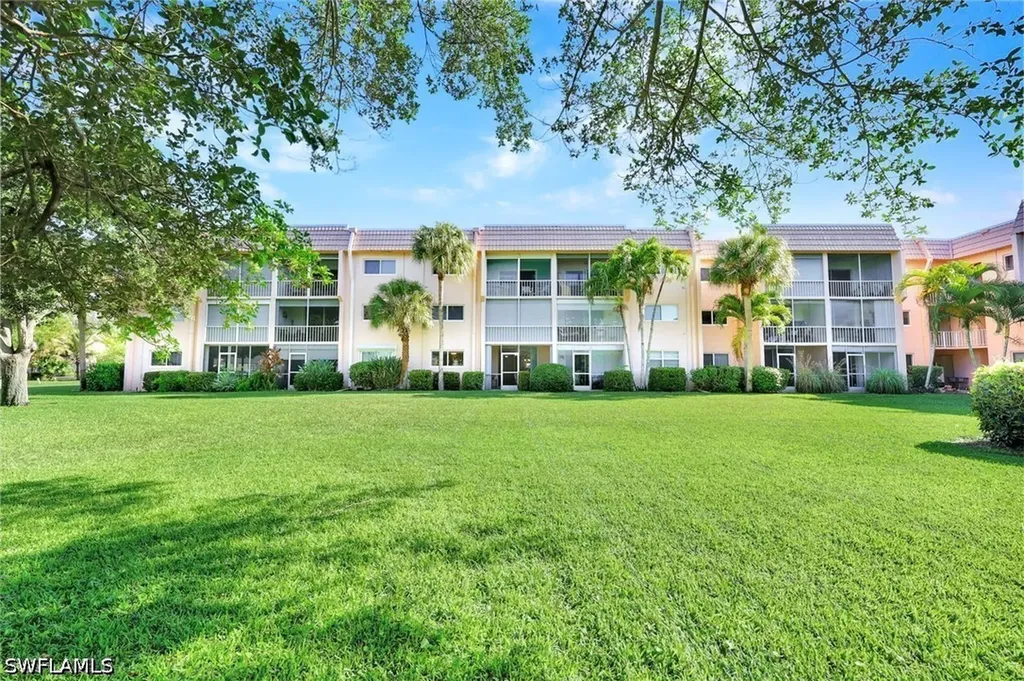 100 Forest Lakes Boulevard Naples FL 34105