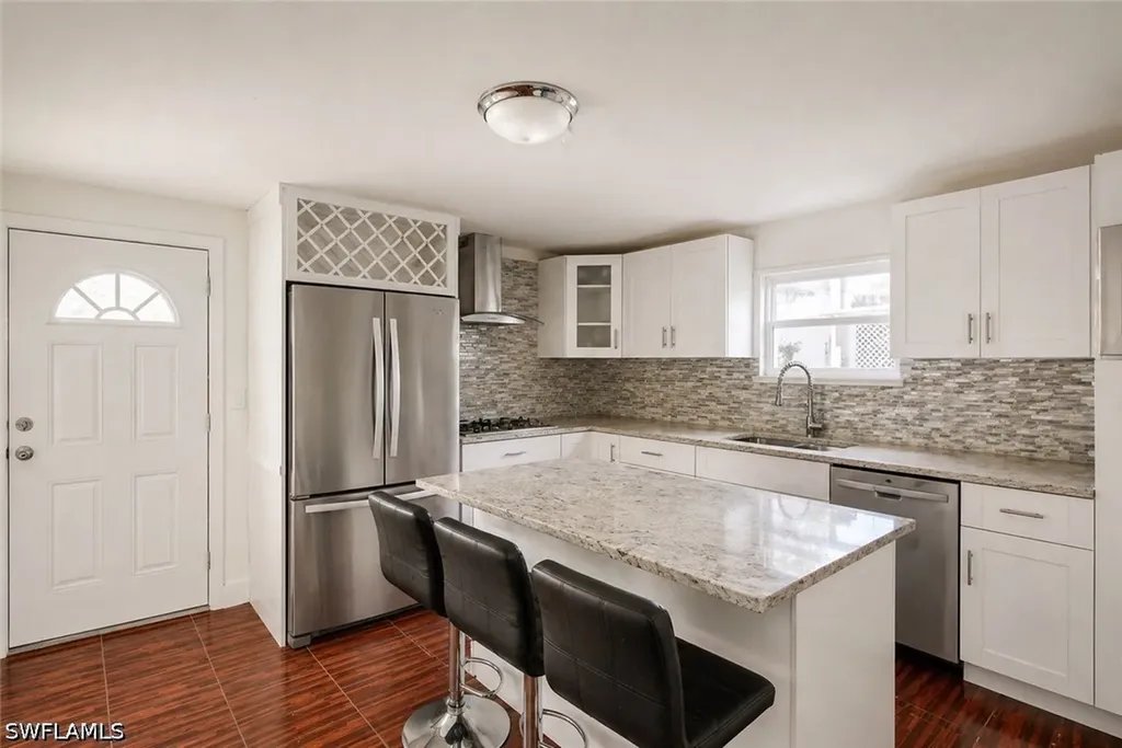 1221 19th Street SW Naples FL 34117