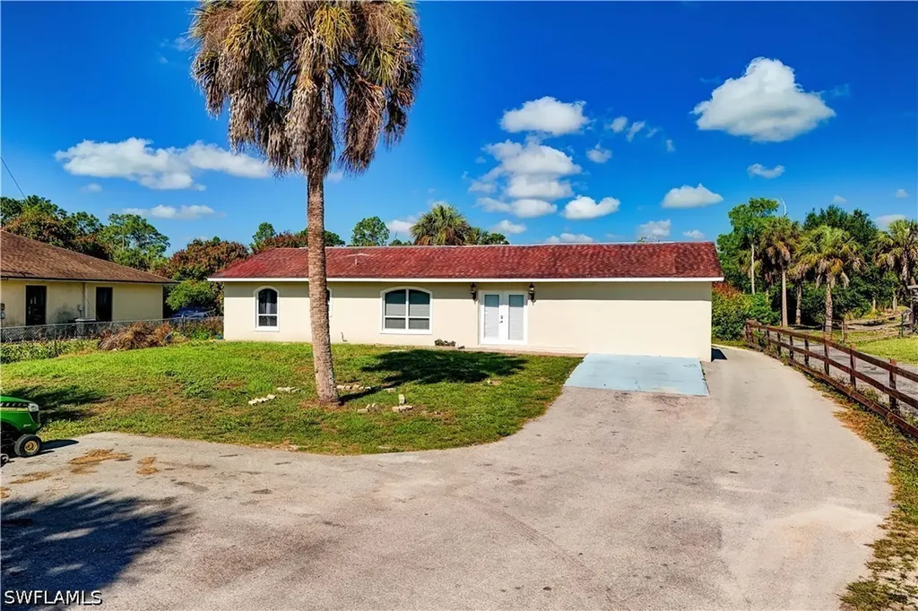 1221 19th Street SW Naples FL 34117