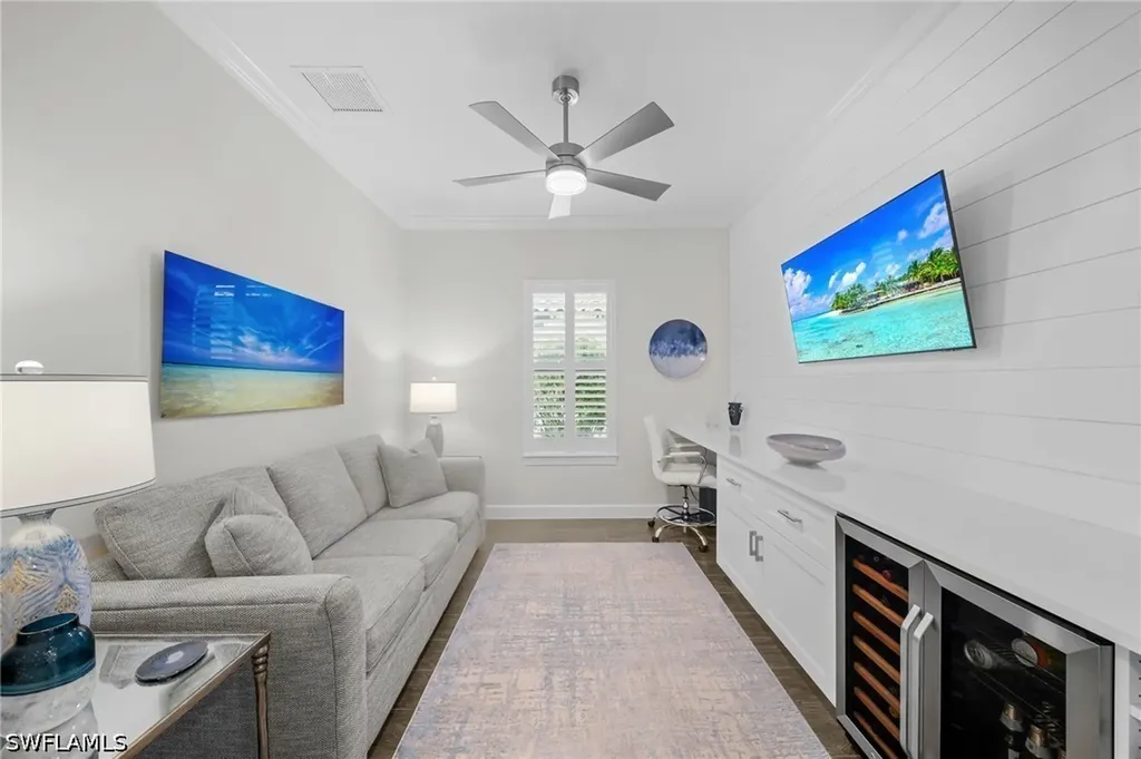 8827 Vaccaro Court Naples FL 34119
