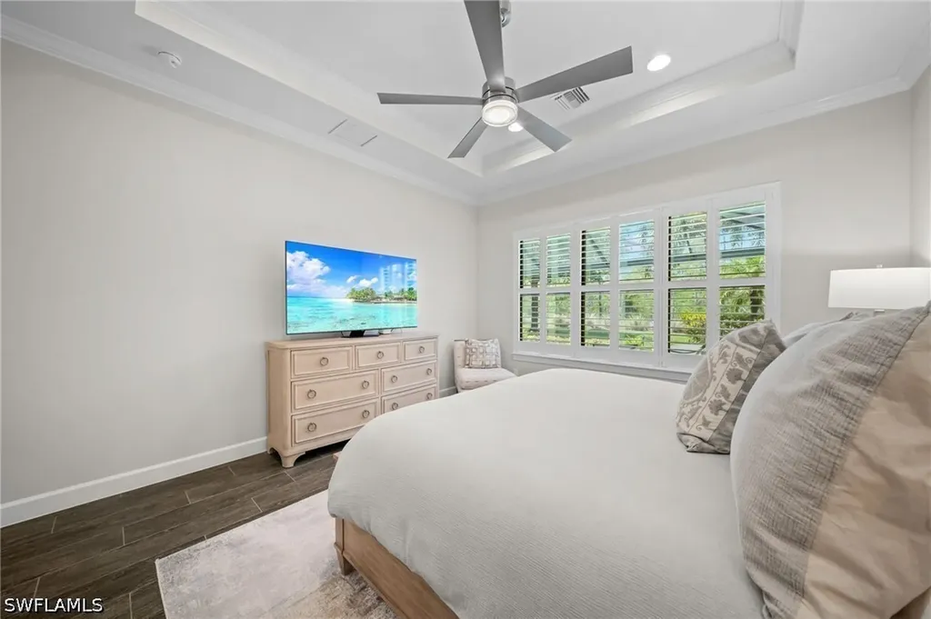 8827 Vaccaro Court Naples FL 34119