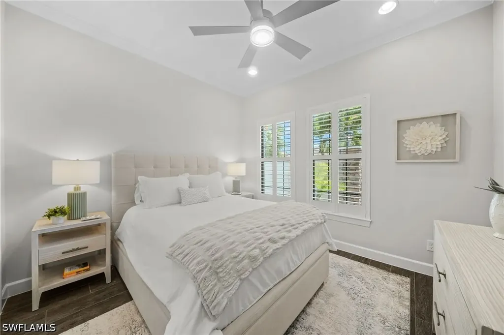 8827 Vaccaro Court Naples FL 34119
