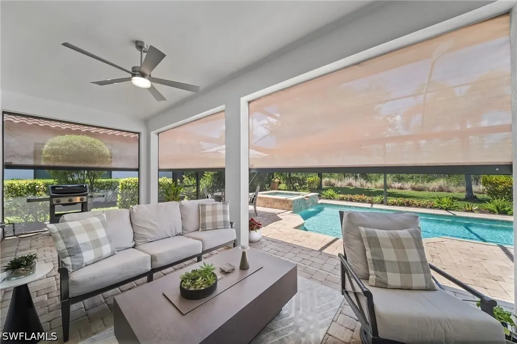 8827 Vaccaro Court Naples FL 34119