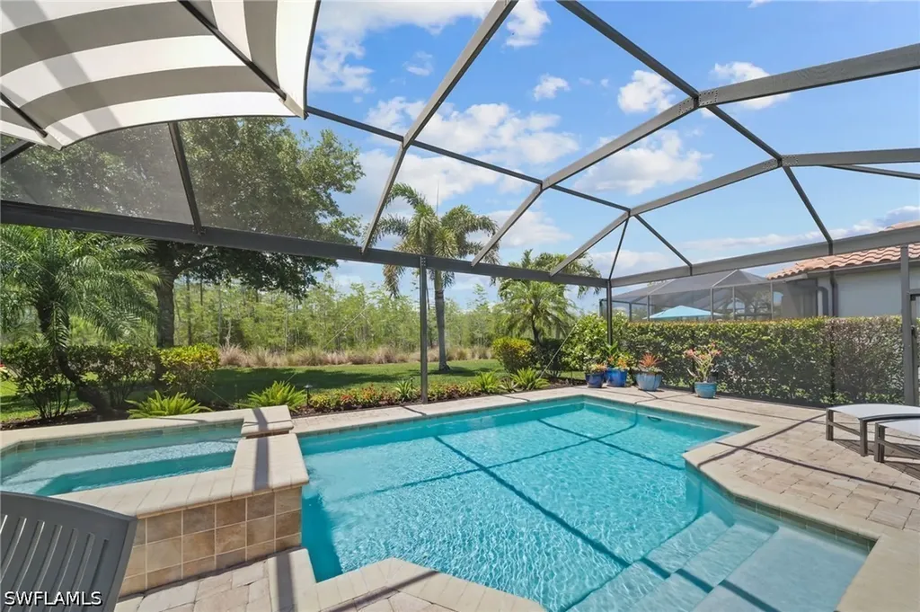 8827 Vaccaro Court Naples FL 34119