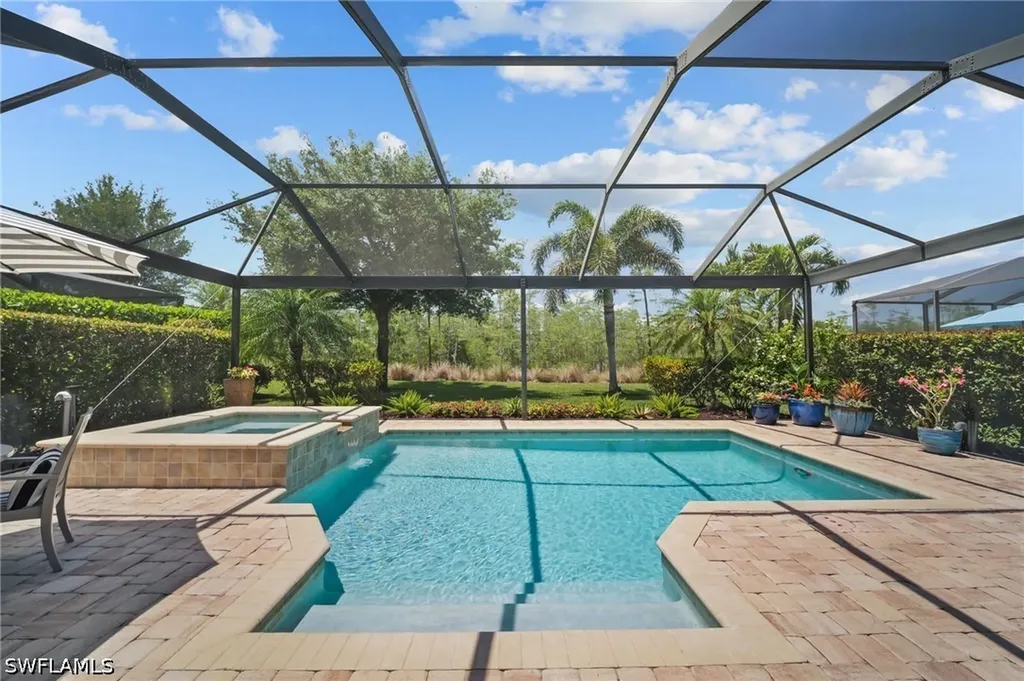 8827 Vaccaro Court Naples FL 34119