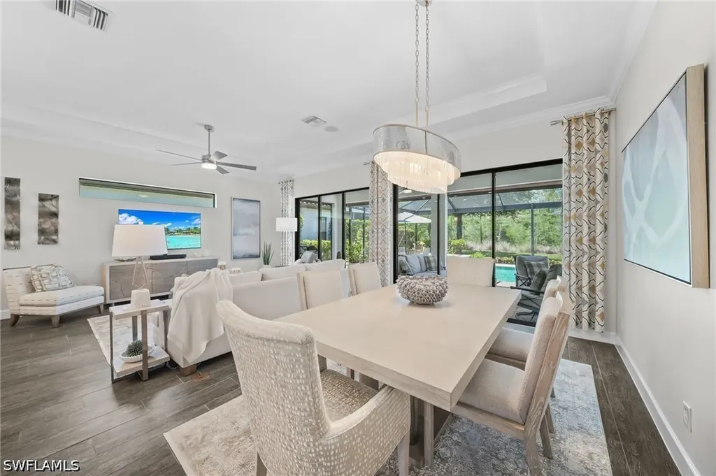 8827 Vaccaro Court Naples FL 34119