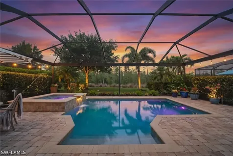 8827 Vaccaro Court Naples FL 34119