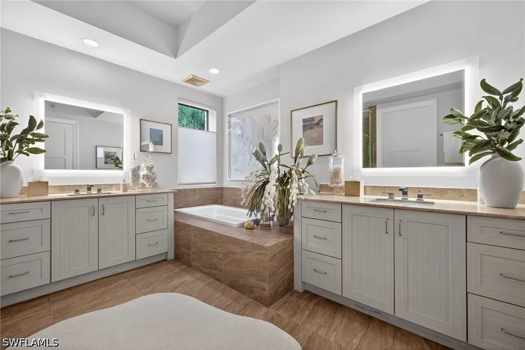 1030 3rd Avenue S Naples FL 34102