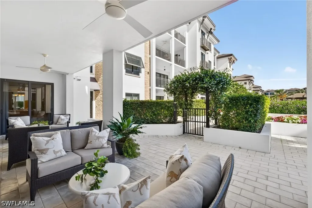 1030 3rd Avenue S Naples FL 34102