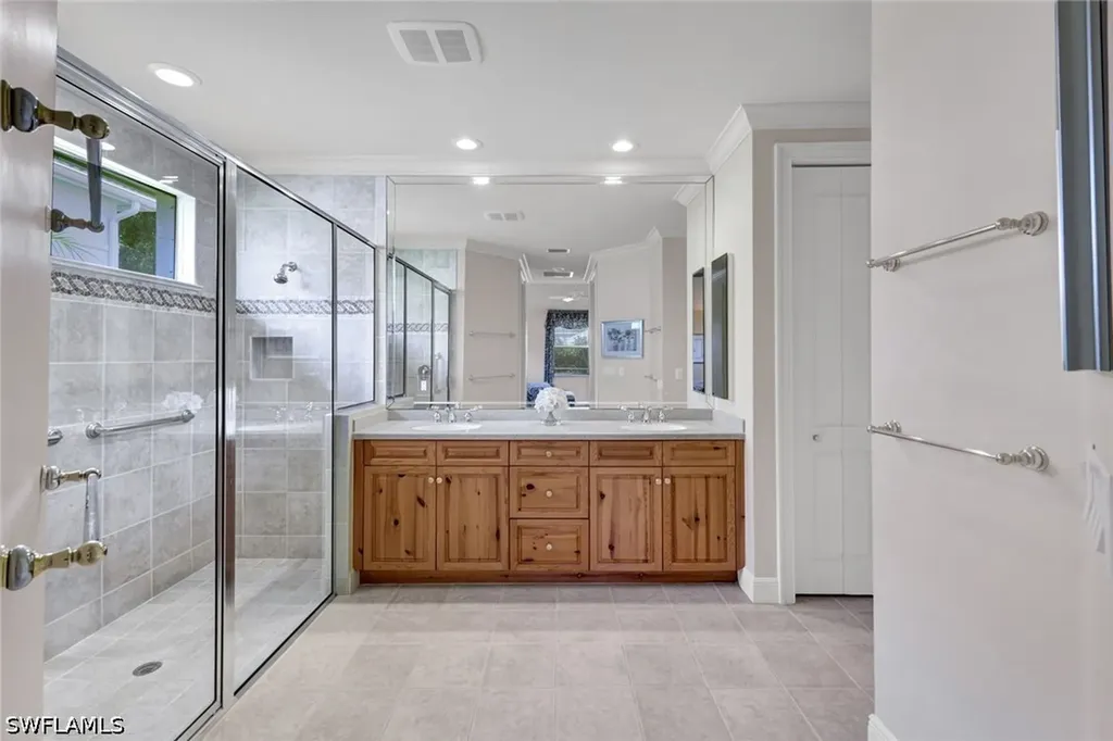27536 Riverbank Drive Bonita Springs FL 34134
